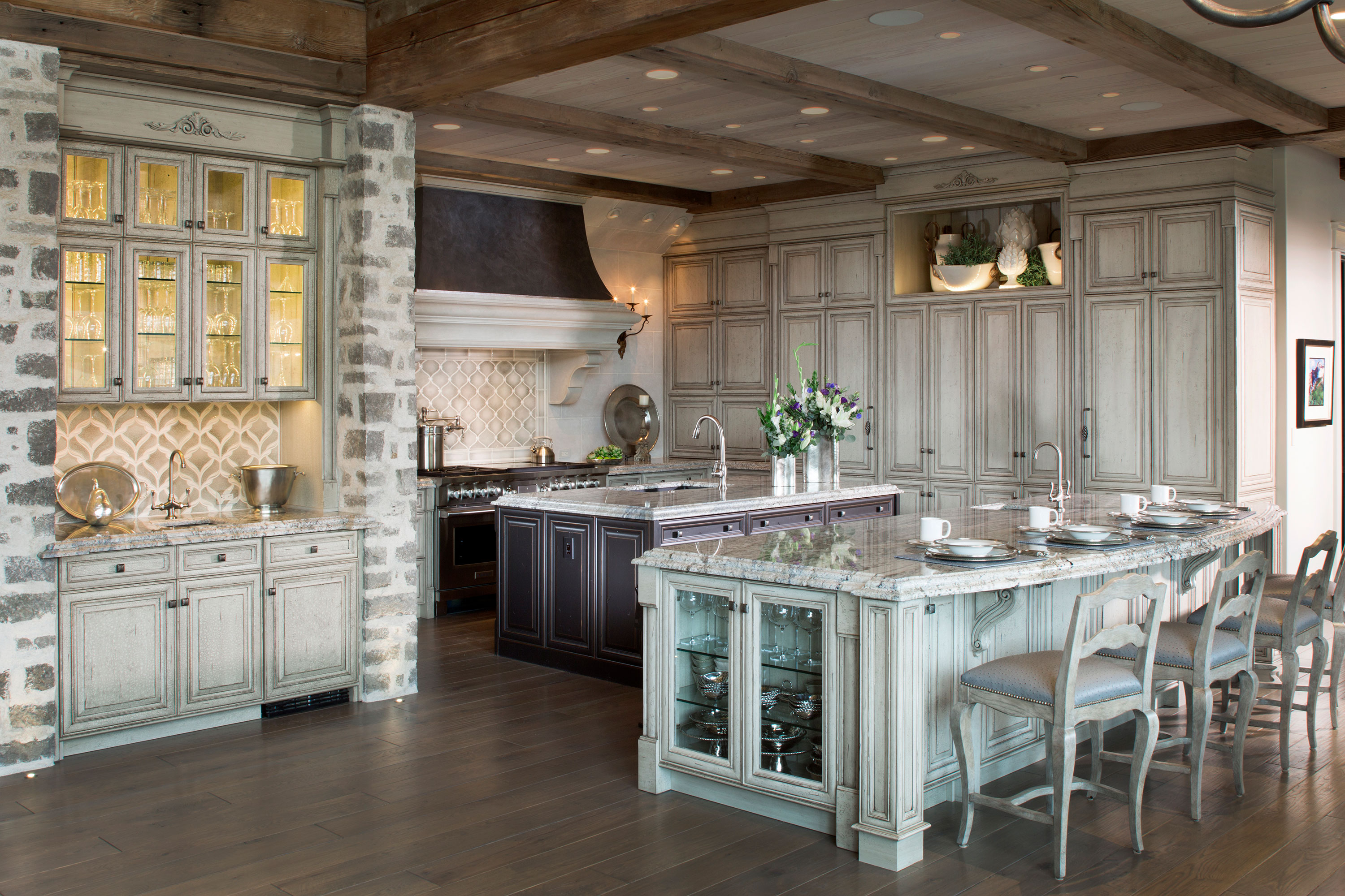 Country-Rustic Kitchen - Crestone 1