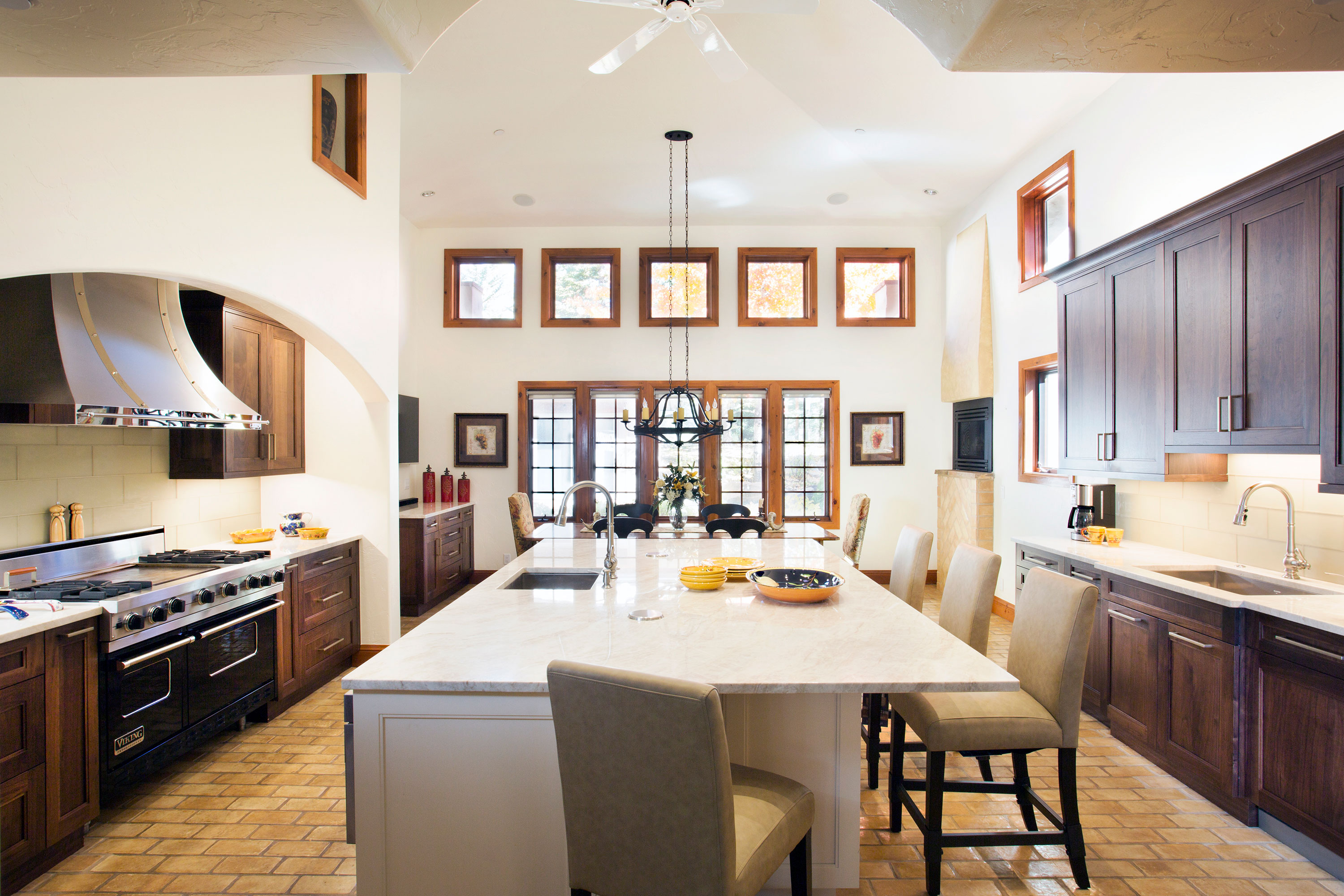Transitional Kitchens – Cresent 1